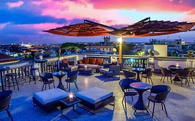 Hotel Savoy